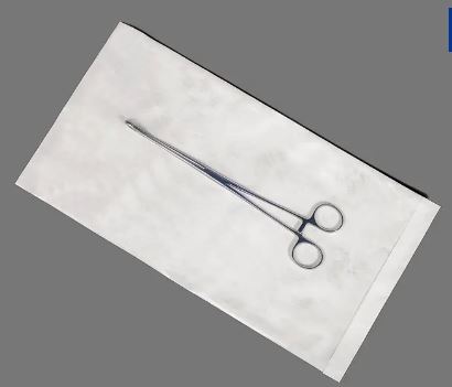 タイベックの「クリーンピール」特性と耐穿刺性で作られた AMD セルフシールパウチが医療用包装材に選ばれるのはなぜですか?